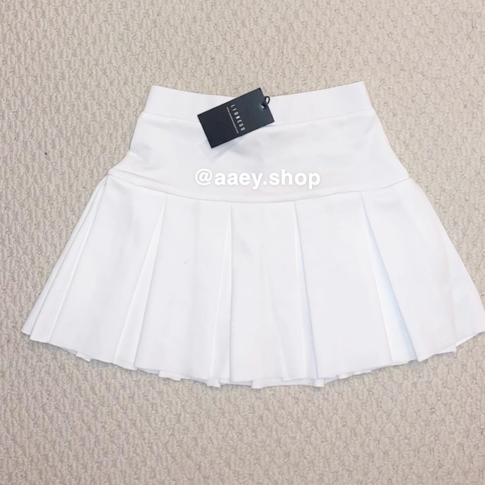 BNWT Princess Polly Skirt